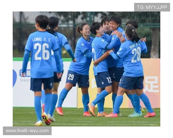 中国女足新阵容备战，22岁中锋邵子钦帽子戏法引期待