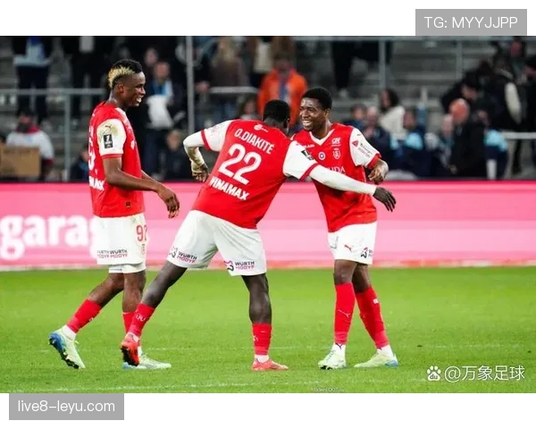 兰斯队赛季表现出色,未来赛场再续辉煌 兰斯队赛季表现出色,未来赛场再续辉煌