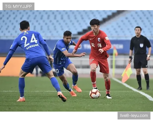 吴曦新赛季表现稳健，技战术全面升级尽显全能控场能力