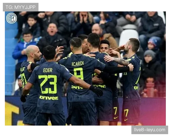 拉菲尼亚：传中与远射双威胁解析